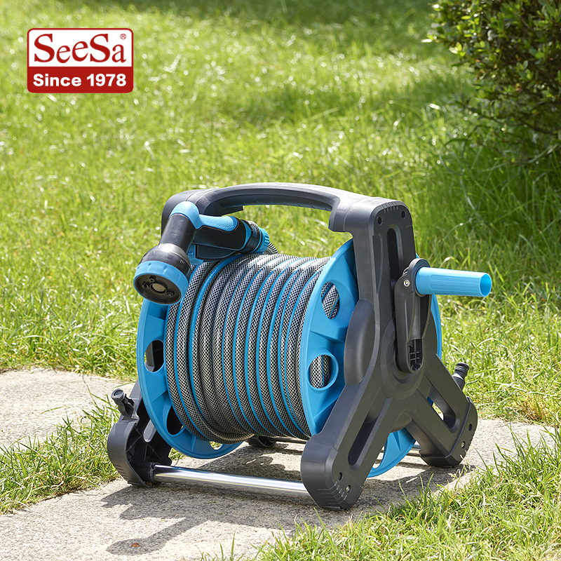 軟管捲軸和推車